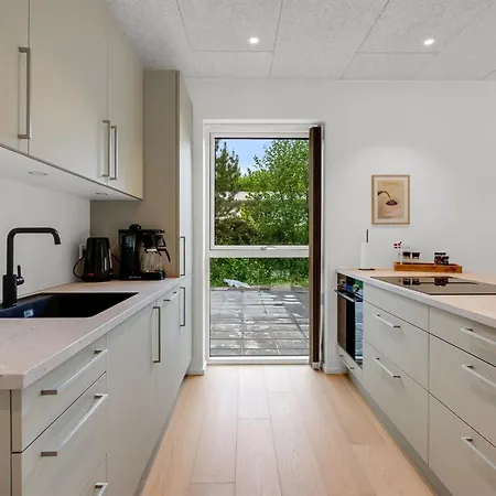 Hortense - 900m From The Sea By Interhome Feriehus *